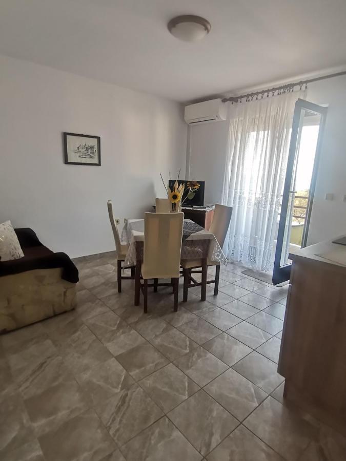 Apartments Petrica Malinska Dış mekan fotoğraf