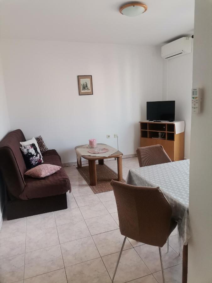 Apartments Petrica Malinska Dış mekan fotoğraf