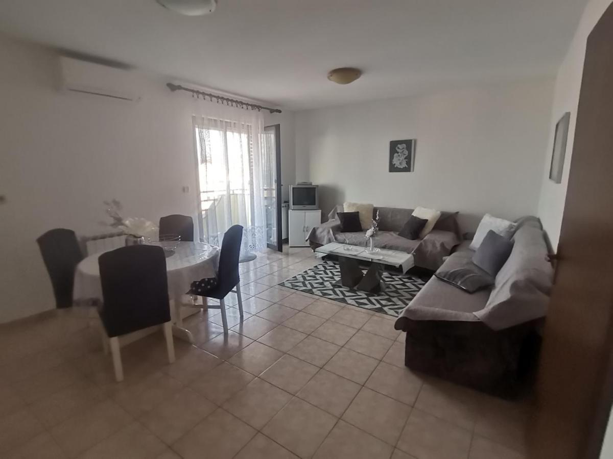 Apartments Petrica Malinska Dış mekan fotoğraf